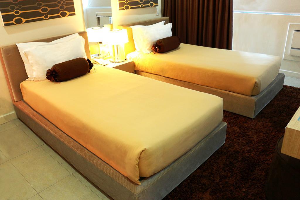 Bsa Twin Towers Aparthotel Mandaluyong Buitenkant foto