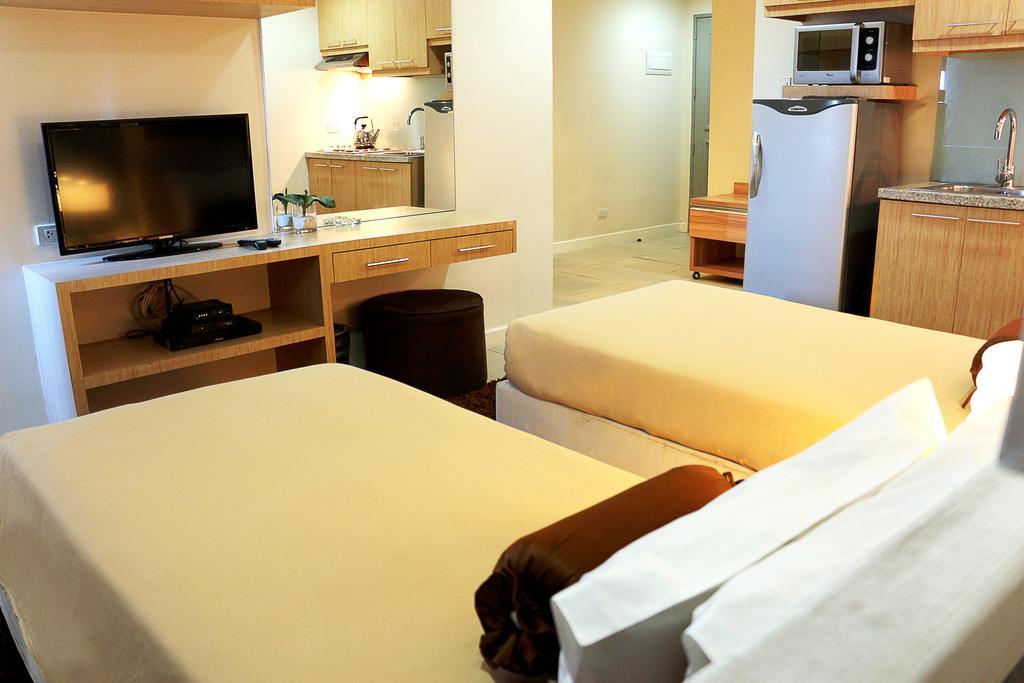 Bsa Twin Towers Aparthotel Mandaluyong Buitenkant foto