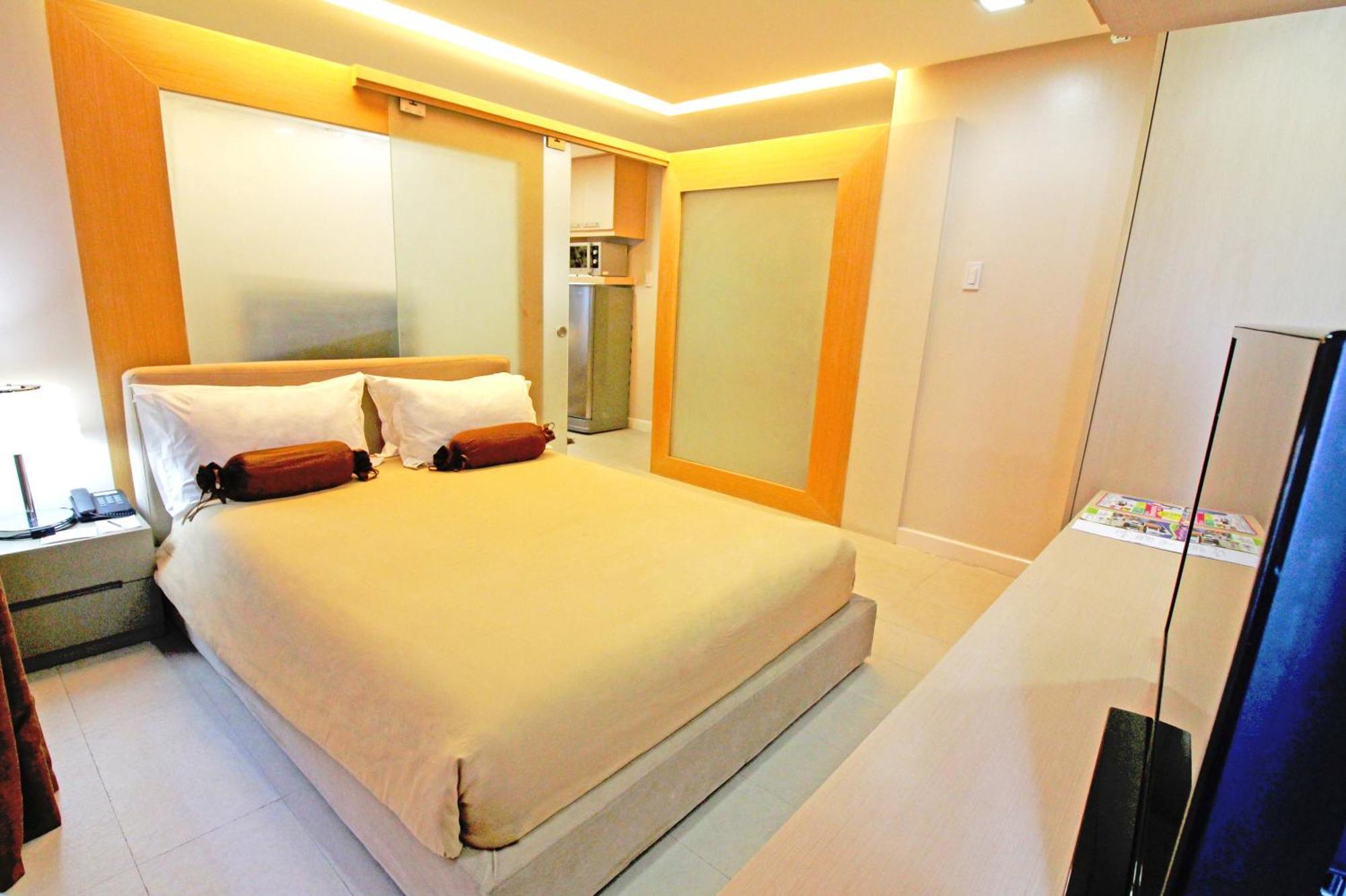 Bsa Twin Towers Aparthotel Mandaluyong Buitenkant foto