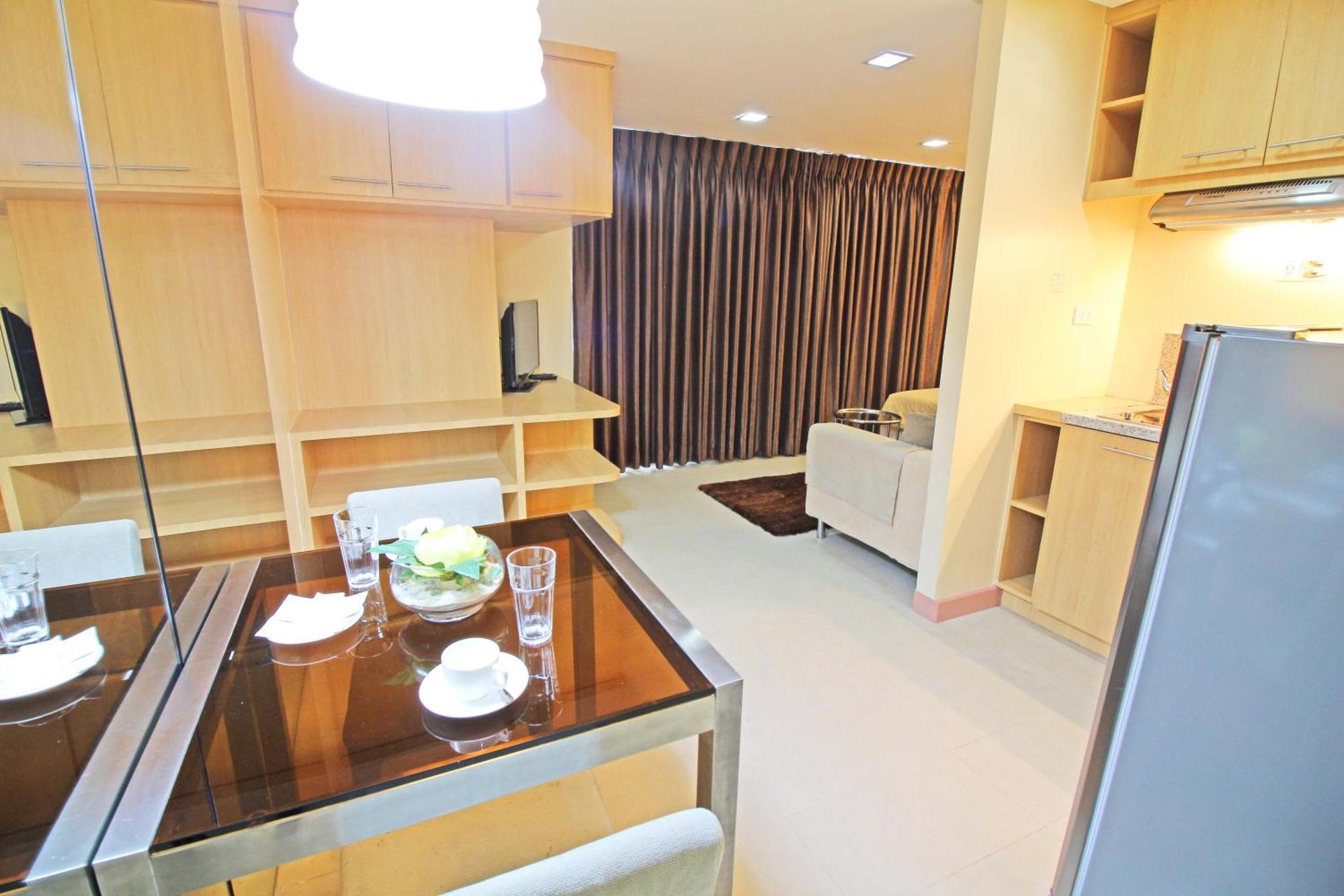 Bsa Twin Towers Aparthotel Mandaluyong Buitenkant foto