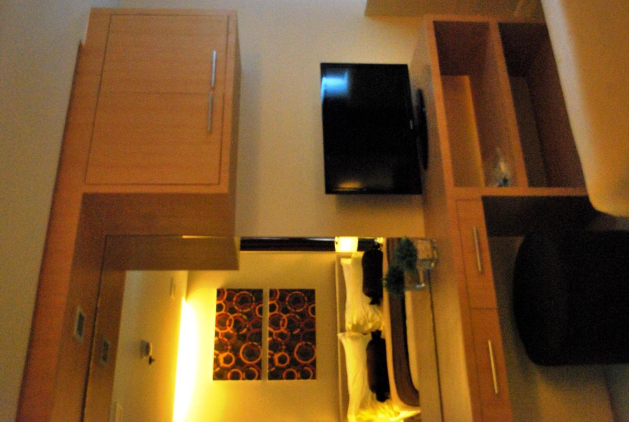 Bsa Twin Towers Aparthotel Mandaluyong Buitenkant foto