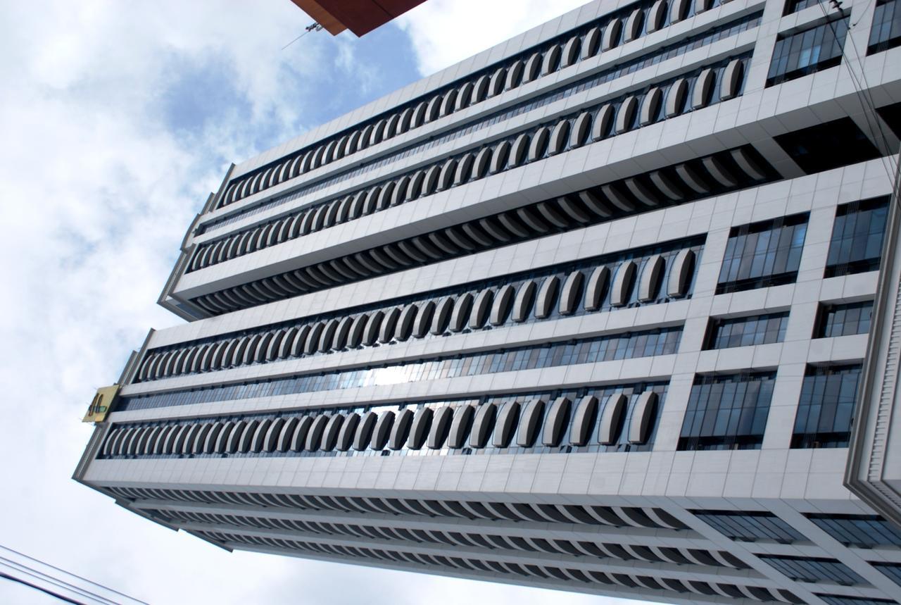Bsa Twin Towers Aparthotel Mandaluyong Buitenkant foto